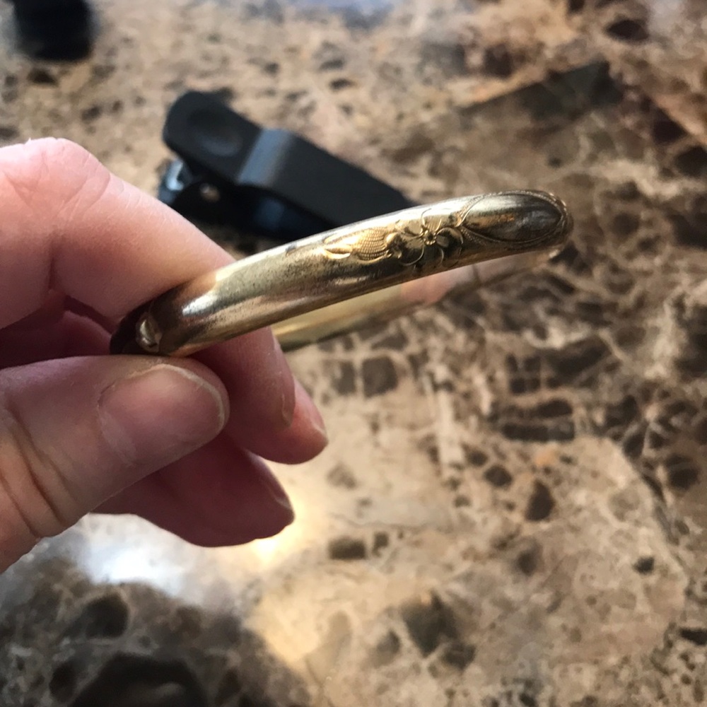 Antique gold plated bangle bracelet - Picture 2 of 8